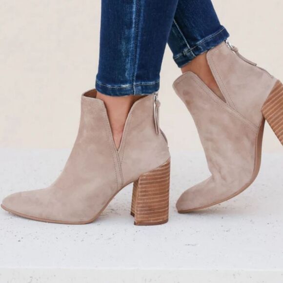 Steve Madden suede ankle booties 8 - Picture 1 of 10